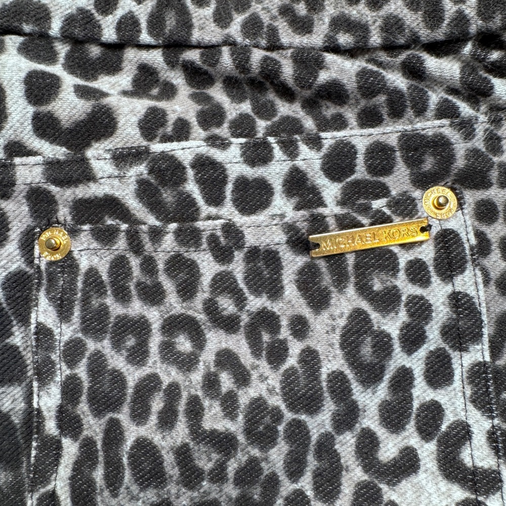 Michael Kors Womens Gray Black Leopard Print Skinny Pants Size M Gold Hardware - Picture 8 of 10